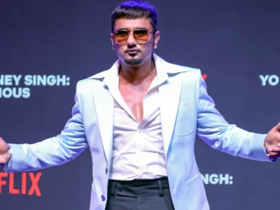 ਹਨੀ ਸਿੰਘ ਨੇ ਮੰਗੀ ਮਾਫੀ | ਦਿੱਲੀ ਕੰਸਰਟ 'ਚ ਅਪਮਾਨਜਨਕ ਭਾਸ਼ਾ ਵਰਤਣ 'ਤੇ ਹਨੀ ਸਿੰਘ ਨੇ ਮੰਗੀ ਮਾਫੀ, 'ਬਹੁਤ ਪਛਤਾਵਾ...'