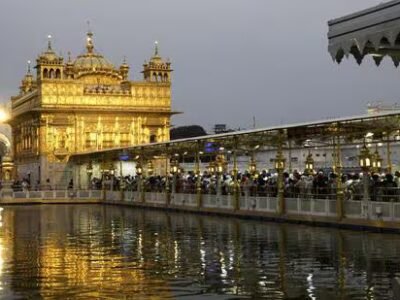 ਹਰਿਮੰਦਰ ਸਾਹਿਬ ਵਿਖੇ ਇਤਰਾਜ਼ਯੋਗ ਕਾਰਵਾਈ: ਗਾਜ਼ੀਆਬਾਦ ਦੇ ਵਿਅਕਤੀ ਨੂੰ ਅੰਮ੍ਰਿਤਸਰ ਲਿਆਂਦਾ ਗਿਆ, ਤਿੰਨ ਦਿਨ ਦੇ ਪੁਲਿਸ ਰਿਮਾਂਡ 'ਤੇ