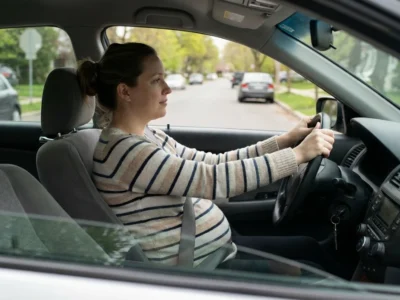 ਕੀ ਗਰਭ ਅਵਸਥਾ ਦੇ ਆਖਰੀ ਮਹੀਨੇ ਵਿੱਚ ਗੱਡੀ ਚਲਾਉਣਾ ਸੁਰੱਖਿਅਤ ਹੈ? ਮਾਹਰ ਡਾਕਟਰ ਤੋਂ ਜਾਣੋ ਪੂਰੀ ਸੱਚਾਈ