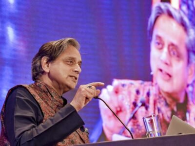 ਕੇਰਲ ਦਾ ਨਾਂ ਬਦਲਣ ਦੀ ਯੋਜਨਾ ਨੂੰ ਮਨਜ਼ੂਰੀ ਦੇਣ ਵਾਲੀ ਕੈਬਨਿਟ 'ਤੇ ਸ਼ਸ਼ੀ ਥਰੂਰ: 'ਕੇਰਲਾਇਟ, ਕੇਰਲਨ ਸ਼ਬਦਾਂ ਦਾ ਕੀ ਹੁੰਦਾ ਹੈ'