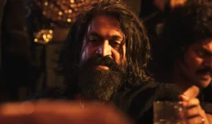 ਜ਼ਹਿਰੀਲਾ ਟੀਜ਼ਰ ਬਾਹਰ | ਪ੍ਰਸਿੱਧੀ ਦਾ ਖੌਫਨਾਕ ਅਵਤਾਰ! 'ਟੌਕਸਿਕ' ਦੇ ਟੀਜ਼ਰ 'ਚ ਜ਼ਬਰਦਸਤ ਪੰਚਾਂ ਅਤੇ ਖੂਨ-ਖਰਾਬੇ ਨਾਲ ਨਜ਼ਰ ਆਈ KGF ਸਟਾਰ ਦੀ ਵਾਲ ਉਭਾਰਨ ਵਾਲੀ ਵਾਪਸੀ