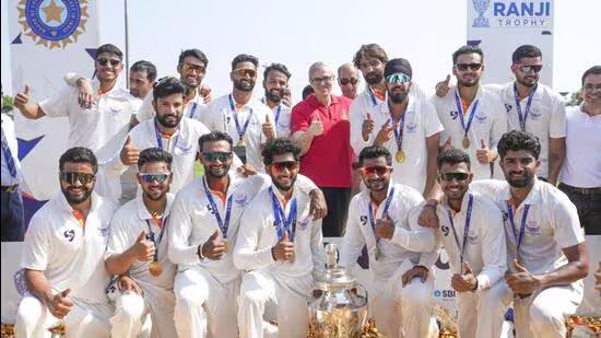 ਜੰਮੂ-ਕਸ਼ਮੀਰ ਨੇ ਪਹਿਲਾ ਰਣਜੀ ਖਿਤਾਬ ਜਿੱਤਣ ਤੋਂ ਬਾਅਦ, ਮੁੱਖ ਮੰਤਰੀ ਨੇ 2 ਕਰੋੜ ਰੁਪਏ ਦੇ ਇਨਾਮ, ਸਰਕਾਰੀ ਨੌਕਰੀਆਂ ਦਾ ਐਲਾਨ ਕੀਤਾ