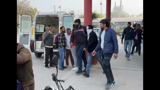 ਦਿੱਲੀ ਦੀ ਅਦਾਲਤ ਨੇ ਸ਼ਿਮਲਾ ਤੋਂ ਗ੍ਰਿਫ਼ਤਾਰ ਕੀਤੇ 3 ਆਈਵਾਈਸੀ ਵਰਕਰਾਂ ਨੂੰ 3 ਦਿਨਾਂ ਦੀ ਪੁਲਿਸ ਹਿਰਾਸਤ ਵਿੱਚ ਭੇਜ ਦਿੱਤਾ ਹੈ