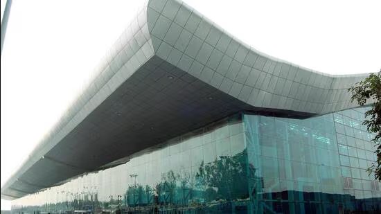 ਧੁੰਦ, ਪਾਕਿ ਹਵਾਈ ਖੇਤਰ ‘ਤੇ ਪਾਬੰਦੀ: ਅੰਮ੍ਰਿਤਸਰ ਹਵਾਈ ਅੱਡੇ ‘ਤੇ ਦਸੰਬਰ ਮਹੀਨੇ ਦੀ ਗਿਣਤੀ ‘ਚ 21% ਦੀ ਗਿਰਾਵਟ