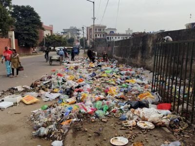 ਨਗਰ ਨਿਗਮ ਦੀ ਸਵੱਛਤਾ ਮੁਹਿੰਮ ਦੇ ਬਾਵਜੂਦ: ਪੰਚਕੂਲਾ 'ਚ ਗੈਰ-ਕਾਨੂੰਨੀ ਡੰਪਿੰਗ ਕਾਰਨ ਖਾਲੀ ਪਲਾਟ, ਖੁੱਲ੍ਹੇ ਮੈਦਾਨ ਸਿਹਤ ਲਈ ਖ਼ਤਰੇ 'ਚ