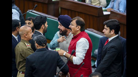 ਪਹਾੜੀ ਕੋਟੇ ਨੂੰ ਲੈ ਕੇ ਭਾਜਪਾ ਵਿਧਾਇਕਾਂ ਨੇ ਜੰਮੂ-ਕਸ਼ਮੀਰ ਵਿਧਾਨ ਸਭਾ ਤੋਂ ਵਾਕਆਊਟ ਕੀਤਾ