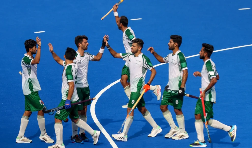 ਪਾਕਿਸਤਾਨ ਹਾਕੀ ਦੀ ਦੁਰਦਸ਼ਾ! ਸੜਕਾਂ 'ਤੇ ਉਤਰੇ ਖਿਡਾਰੀ, ਹੁਣ ਕ੍ਰਿਕਟ ਬੋਰਡ ਦੇ ਮੁਖੀ ਮੋਹਸਿਨ ਨਕਵੀ ਕਰਨਗੇ ਮਦਦ