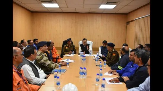 ਪਾਣੀਪਤ ਰਿਫਾਇਨਰੀ ‘ਚ ਹੰਗਾਮਾ: ਮਜ਼ਦੂਰਾਂ ਦਾ ਸ਼ੋਸ਼ਣ ਬੰਦ ਕਰੋ, ਡੀਸੀ ਨੇ ਠੇਕੇਦਾਰਾਂ ਨੂੰ ਕਿਹਾ ਲਾਠੀਚਾਰਜ ਨੂੰ ਬੇਇਨਸਾਫ਼ੀ