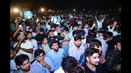 ਪਿਛਲੇ ਸਾਲ ਦੀ ਅਸਫਲਤਾ ਦੇ ਬਾਵਜੂਦ, ਪੀਯੂ ਵਿਦਿਆਰਥੀ ਸੰਗਠਨ ਸਟਾਰ ਨਾਈਟਸ ਆਯੋਜਿਤ ਕਰਨ ਲਈ ਉਤਸੁਕ; ਵੀਸੀ ਅਡੋਲ ਹੈ