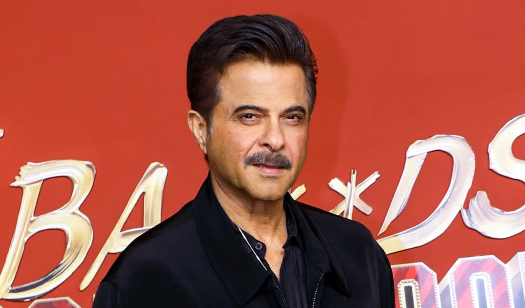 ਪੁਕਾਰ ਦੇ 26 ਸਾਲ ਮਨਾ ਰਹੇ ਹਾਂ | ਅਨਿਲ ਕਪੂਰ ਨੇ ਸ਼ੇਅਰ ਕੀਤਾ ਆਪਣਾ ਪਸੰਦੀਦਾ ਗੀਤ, ਗਾਇਕਾਂ ਨੂੰ ਟੈਗ ਨਾ ਕਰਨ ‘ਤੇ ਪ੍ਰਸ਼ੰਸਕ ਗੁੱਸੇ ‘ਚ, ਅਦਾਕਾਰ ਨੇ ਮੰਗੀ ਮਾਫੀ