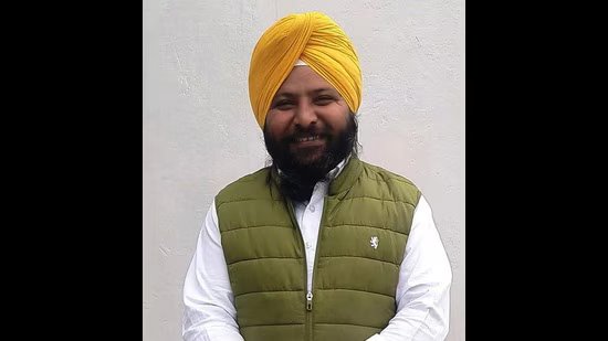 ਪੰਜਾਬ ਦੇ ਤਰਨਤਾਰਨ ‘ਚ ਵਿਆਹ ਦੌਰਾਨ ‘ਆਪ’ ਦੇ ਸਰਪੰਚ ਦੀ ਗੋਲੀ ਮਾਰ ਕੇ ਹੱਤਿਆ ਕਰ ਦਿੱਤੀ ਗਈ ਹੈ