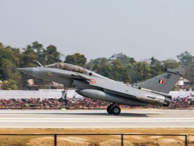 ਫਰਾਂਸ ਨਾਲ ਆਈਏਐਫ ਲਈ 114 ਜੈੱਟ ਸੌਦੇ ਤੋਂ ਬਾਅਦ ਭਾਰਤ ਨੇਵੀ ਲਈ 31 ਰਾਫੇਲ-ਐਮਐਸ ਖਰੀਦ ਸਕਦਾ ਹੈ: ਰਿਪੋਰਟ