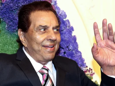 ਬਾਫਟਾ 2026: ਲੰਡਨ ਦੇ ਰਾਇਲ ਫੈਸਟੀਵਲ ਹਾਲ 'ਚ ਗੂੰਜਿਆ ਧਰਮਿੰਦਰ ਦਾ ਨਾਂ, 'ਇਨ ਮੈਮੋਰੀਅਮ' ਭਾਗ 'ਚ ਦਿੱਤੀ ਗਈ ਭਾਵਪੂਰਤ ਸ਼ਰਧਾਂਜਲੀ