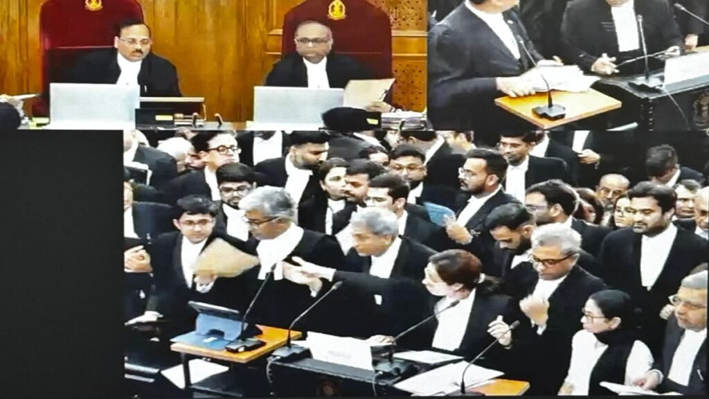 ਮਮਤਾ ਬੈਨਰਜੀ ਨੇ SC ‘ਚ ਦਿੱਤੀ ਦਲੀਲ: ‘ਬੰਗਾਲ ‘ਚ ਸਿਰਫ਼ ਵੋਟਰਾਂ ਨੂੰ ਹਟਾਉਣ ਲਈ SIR, ਬੰਦ ਦਰਵਾਜ਼ਿਆਂ ਪਿੱਛੇ ਰੋ ਰਿਹਾ ਇਨਸਾਫ਼’