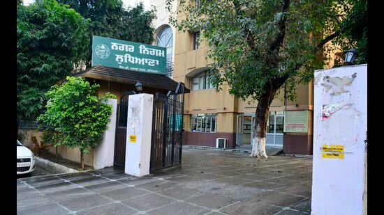 ਲੁਧਿਆਣਾ: ਜਾਰੀ ਹੋਣ ਦੇ ਬਾਵਜੂਦ F&CC ਮੀਟਿੰਗ ਵਿੱਚ ਟੈਂਡਰਾਂ 'ਤੇ ਦਸਤਖਤ ਨਹੀਂ ਹੋਏ