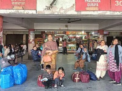 ਲੁਧਿਆਣਾ: ਬੱਸਾਂ ਦੇ ਡਾਇਵਰਸ਼ਨ ਜਨਤਕ ਟਰਾਂਸਪੋਰਟ ਨੂੰ ਪ੍ਰਭਾਵਿਤ ਕਰਨ ਕਾਰਨ ਯਾਤਰੀਆਂ ਨੂੰ ਝੱਲਣਾ ਪੈ ਰਿਹਾ ਹੈ