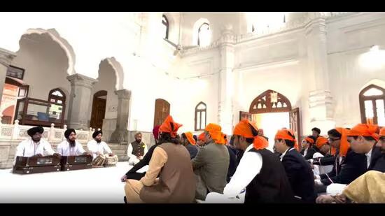 ਵੰਡ ਤੋਂ ਬਾਅਦ ਪਹਿਲੀ ਸਿੱਖ ਪੂਜਾ ਲਾਹੌਰ ਦੇ ਐਚੀਸਨ ਕਾਲਜ ਵਿੱਚ ਹੋਈ
