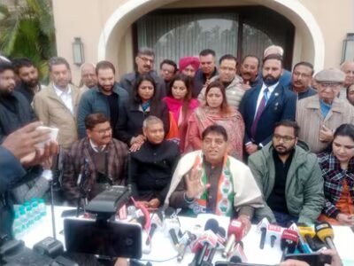 ਹੁਸ਼ਿਆਰਪੁਰ 'ਚ ਸਾਬਕਾ ਮੰਤਰੀ ਸ਼ਾਮ ਅਰੋੜਾ ਦੇ ਘਰ 'ਤੇ 3 ਦਿਨਾਂ ਇਨਕਮ ਟੈਕਸ ਦੀ ਛਾਪੇਮਾਰੀ ਸਮਾਪਤ