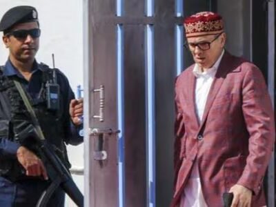 ਉਮਰ ਅਬਦੁੱਲਾ ਨੇ ਈਰਾਨ 'ਤੇ 'ਗੈਰ-ਕਾਨੂੰਨੀ ਜੰਗ' ਦੀ ਕੀਤੀ ਨਿੰਦਾ; ਪ੍ਰਧਾਨ ਮੰਤਰੀ ਮੋਦੀ ਨੂੰ ਦਖਲ ਦੇਣ ਦੀ ਅਪੀਲ ਕੀਤੀ