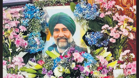ਤਲਾਸ਼ੀ ਬੰਦ ਹੋਣ ਤੋਂ ਬਾਅਦ ਰੈਲੀਕਾਰ ਹਰੀ ਸਿੰਘ ਦੀ ਅਰਦਾਸ ਲਈ ਚੰਡੀਗੜ੍ਹ ਇਕੱਠੇ ਹੋਏ