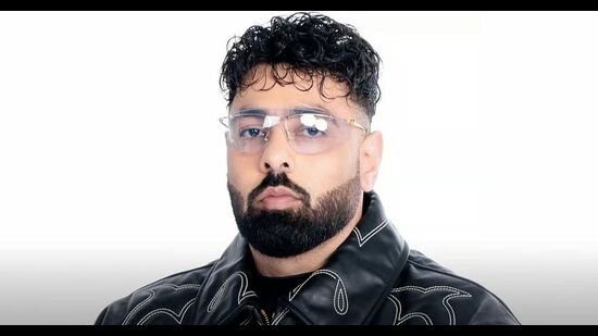 ‘ਤਾਤੇਰੀ’ ਗਾਣੇ ਦਾ ਵਿਵਾਦ: ਰੈਪਰ ਸੁਣਵਾਈ ਤੋਂ ਹਟਣ ਤੋਂ ਬਾਅਦ ਮਹਿਲਾ ਪੈਨਲ ਨੇ ਬਾਦਸ਼ਾਹ ਦੀ ਗ੍ਰਿਫਤਾਰੀ ਦੇ ਹੁਕਮ ਦਿੱਤੇ