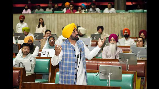 ਪੰਜਾਬ ਦਾ ਬਜਟ ਸੈਸ਼ਨ: ਵਿਰੋਧੀ ਧਿਰਾਂ ਨੇ ‘ਆਪ’ ‘ਤੇ 1000 ਰੁਪਏ ਦੀ ਸਕੀਮ, ਭ੍ਰਿਸ਼ਟਾਚਾਰ, ਕਾਨੂੰਨ ਵਿਵਸਥਾ ਨੂੰ ਲੈ ਕੇ ਭੜਾਸ ਕੱਢੀ