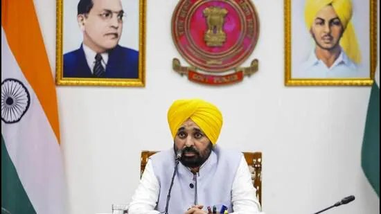 ਪੰਜਾਬ ਦੇ ਮੁੱਖ ਮੰਤਰੀ ਨੇ ਅਧਿਕਾਰੀ ਦੀ ਖੁਦਕੁਸ਼ੀ ਦੀ ਸੀਬੀਆਈ ਜਾਂਚ ਨੂੰ ਰੱਦ ਕਰ ਦਿੱਤਾ, ਭੁੱਲਰ ਨੂੰ ਮੁੜ ਸੌਂਪਿਆ ਵਿਭਾਗ