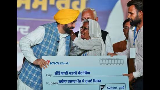 ਪੰਜਾਬ ਦੇ ਮੁੱਖ ਮੰਤਰੀ ਮਾਨ ਨੇ ਫਾਜ਼ਿਲਕਾ ‘ਚ ਰੋਡ ਇਨਫਰਾ ਪੁਸ਼ ਦਾ ਐਲਾਨ ਕੀਤਾ