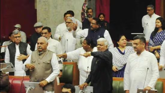 ਰਾਜ ਸਭਾ ‘ਵੋਟ ਚੋਰੀ’ ਨੂੰ ਲੈ ਕੇ ਕਾਂਗਰਸ ਨੇ ਹਰਿਆਣਾ ਵਿਧਾਨ ਸਭਾ ‘ਚ ਰੋਕਿਆ