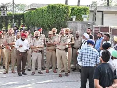 ਲੁਧਿਆਣਾ: ‘ਡਰੱਗ ਲਾਰਡ’ ਰਾਣੋ ਦੇ ਪਾਇਲ ਦੇ ਘਰ ਦੀ ਜਾਂਚ ਕਰਦੇ ਹੋਏ ਅਧਿਕਾਰੀ