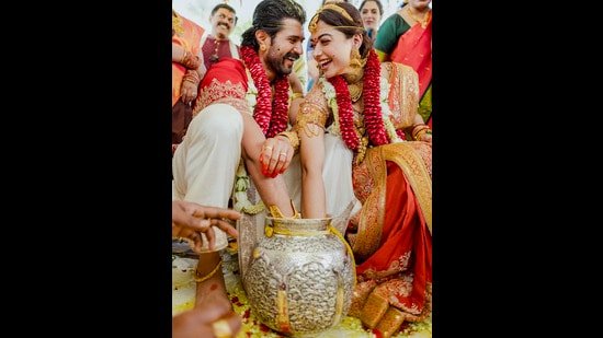 ਵਿਟਰਤੀ | ਉਹ ਸਭ ਜੋ ਚਮਕਦਾ ਹੈ ਸੋਨਾ ਕਈ ਗੁਣਾ ਬੋਲਡ ਹੋ ਗਿਆ ਹੈ