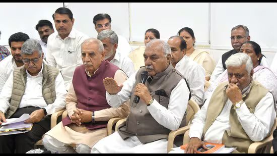 ਹਰਿਆਣਾ ਆਰਐਸਐਸ ਚੋਣਾਂ ਨੂੰ ਲੈ ਕੇ ਵਿਵਾਦ: ਭਾਜਪਾ ਨੇ ਆਜ਼ਾਦ ਉਮੀਦਵਾਰ ਵਜੋਂ ਨੰਦਲ ਦੀ ਉਮੀਦਵਾਰੀ ਦਾ ਸਮਰਥਨ ਕਿਉਂ ਕੀਤਾ: ਹੁੱਡਾ