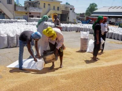 ਕੇਂਦਰ ਨੇ ਮੀਂਹ ਦੇ ਨੁਕਸਾਨ ਦਾ ਮੁਕਾਬਲਾ ਕਰਨ ਲਈ ਪੰਜਾਬ ਲਈ ਕਣਕ ਦੀ ਗੁਣਵੱਤਾ ਦੇ ਮਾਪਦੰਡਾਂ ਨੂੰ ਸੌਖਾ ਕੀਤਾ