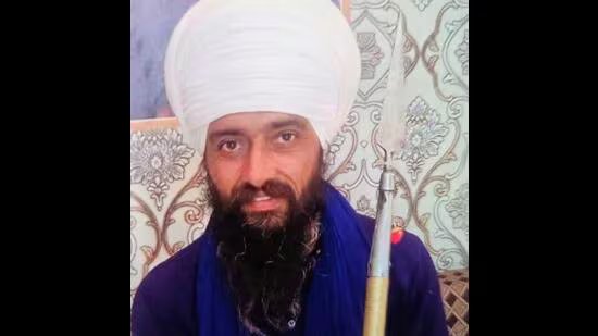 ਅੰਮ੍ਰਿਤਪਾਲ ਪ੍ਰਚਾਰਕ ਨੂੰ ਰੇਲ ਬੰਬਾਰ: ਸ਼ੱਕੀ ਦੀਆਂ ਜੜ੍ਹਾਂ KCF ਦੇ ਗੜ੍ਹ ਤੱਕ ਲੱਗੀਆਂ