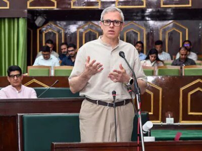 ਉਮਰ ਦਾ ਕਹਿਣਾ ਹੈ ਕਿ ਸਰਕਾਰ ਪੰਡਤਾਂ ਦੀਆਂ ਜਾਇਦਾਦਾਂ, ਧਾਰਮਿਕ ਸਥਾਨਾਂ ਦੀ ਸੁਰੱਖਿਆ ਲਈ ਵਚਨਬੱਧ ਹੈ