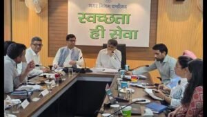 ਚੰਡੀਗੜ੍ਹ: ਸੰਸਦ ਮੈਂਬਰ ਤਿਵਾੜੀ ਨੇ ਸੀਐਚਬੀ ਅਧਿਕਾਰੀਆਂ ਨੂੰ ਲੋੜ-ਅਧਾਰਤ ਤਬਦੀਲੀਆਂ 'ਤੇ ਮਨੁੱਖੀ ਪਹੁੰਚ ਅਪਣਾਉਣ ਲਈ ਕਿਹਾ