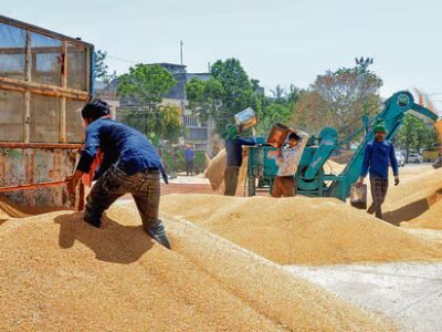 ਪੰਜਾਬ ਦੀਆਂ ਚਾਰ ਖਰੀਦ ਏਜੰਸੀਆਂ ਦੇ ਅਮਲੇ ਨੇ ਕਣਕ ਦੀ ਖਰੀਦ ਰੋਕੀ