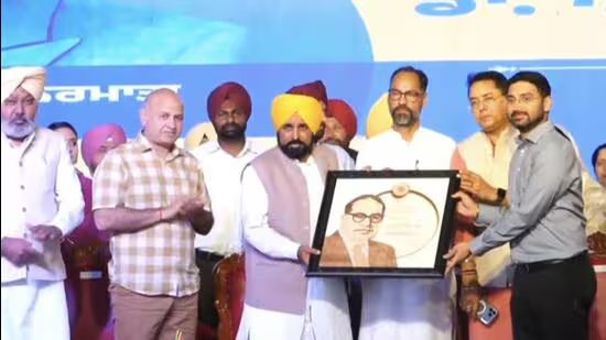 ਪੰਜਾਬ ਦੇ ਮੁੱਖ ਮੰਤਰੀ ਵੱਲੋਂ ਔਰਤਾਂ ਲਈ ਕੈਸ਼ ਟਰਾਂਸਫਰ ਸਕੀਮ ਦੀ ਸ਼ੁਰੂਆਤ