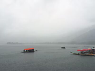 ਬਾਰਸ਼ ਨੇ ਜੰਮੂ-ਕਸ਼ਮੀਰ; ਸ਼੍ਰੀਨਗਰ ਪ੍ਰਸ਼ਾਸਨ ਨੇ ਐਡਵਾਈਜ਼ਰੀ ਜਾਰੀ ਕੀਤੀ ਹੈ