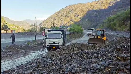 ਮਾਰਚ ਦੇ ਅੰਤ ਵਿੱਚ ਬਾਰਸ਼ ਜੰਮੂ-ਕਸ਼ਮੀਰ ਵਿੱਚ ਵਰਖਾ ਦੀ ਘਾਟ ਨੂੰ ਘਟਾਉਂਦੀ ਹੈ