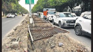 ਮੋਹਾਲੀ ਵਿੱਚ ਖਤਰਨਾਕ ਗਰਿੱਲਾਂ ਦਾ ਕੰਮ ਸੜਕ ਸੁਰੱਖਿਆ ਨੂੰ ਪਟੜੀ ਤੋਂ ਉਤਾਰਦਾ ਹੈ