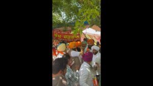 ਮੋਹਾਲੀ: ਸਰਕਾਰ ਦੇ ਭਰੋਸੇ ਤੋਂ ਬਾਅਦ ਐਰੋਟ੍ਰੋਪੋਲਿਸ ਪ੍ਰੋਜੈਕਟ ਨੂੰ ਲੈ ਕੇ ਕਿਸਾਨਾਂ ਨੇ ਭੁੱਖ ਹੜਤਾਲ ਖਤਮ ਕੀਤੀ