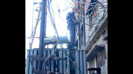 ਲੁਧਿਆਣਾ ਸਰਕਲਾਂ ‘ਚ ਟਰਾਂਸਫਾਰਮਰ ਚੋਰੀ, ਸਪਲਾਈ ਠੱਪ, PSPCL ਨੇ ਸੰਗਠਿਤ ਸਕਰੈਪ ਗਠਜੋੜ ਦਾ ਦੋਸ਼ ਲਗਾਇਆ