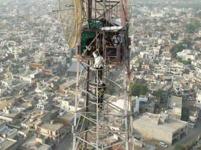 ਸਮਾਣਾ 'ਚ 400 ਫੁੱਟ ਉੱਚੇ ਟਾਵਰ 'ਤੇ 560 ਦਿਨਾਂ ਬਾਅਦ ਗੁਰਜੀਤ ਖਾਲਸਾ ਨੇ ਸਮਾਪਤ ਕੀਤਾ ਬੇਅਦਬੀ ਦਾ ਵਿਰੋਧ