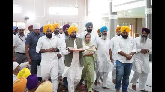 ਦੇਸ਼ ਮੋਦੀ ਦੀ ਅਗਵਾਈ ‘ਚ ‘ਵਿਸ਼ਵਗੁਰੂ’ ਨਹੀਂ, ‘ਵਿਸ਼ਵਚੇਲਾ’ ਬਣਿਆ: ਪੰਜਾਬ ਦੇ ਮੁੱਖ ਮੰਤਰੀ