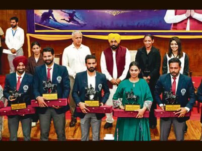 ਪੰਜਾਬ ਦੇ ਮੁੱਖ ਮੰਤਰੀ ਨੇ 87 ਖਿਡਾਰੀਆਂ ਨੂੰ ਮਹਾਰਾਜਾ ਰਣਜੀਤ ਸਿੰਘ ਐਵਾਰਡ ਨਾਲ ਸਨਮਾਨਿਤ ਕੀਤਾ