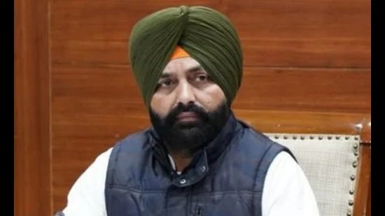 ਵੇਅਰਹਾਊਸਿੰਗ ਅਧਿਕਾਰੀ ਨੇ ਭੁੱਲਰ ਦੇ ਡਰੋਂ ਕੀਤੀ ਜੀਵਨ ਲੀਲਾ ਸਮਾਪਤ : ਚਾਰਜਸ਼ੀਟ