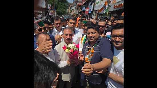 ਹਿਮਾਚਲ ਨਗਰ ਨਿਗਮ ਚੋਣਾਂ: ਕਾਂਗਰਸ, ਬੀਜੇਪੀ ਵੱਲੋਂ ਆਖਰੀ ਦਮ ਤੱਕ ਕੀਤੇ ਜਾ ਰਹੇ ਯਤਨਾਂ ਕਾਰਨ ਚੋਣ ਪ੍ਰਚਾਰ ਤੇਜ਼ ਹੋ ਗਿਆ ਹੈ।