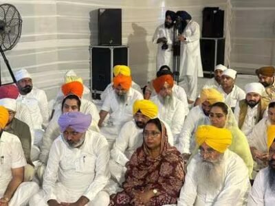 ਅਕਾਲ ਤਖ਼ਤ ਨੇ ਪੰਜਾਬ ਦੇ ਵਿਧਾਇਕਾਂ ਨੂੰ ਬੇਅਦਬੀ ਵਿਰੋਧੀ ਐਕਟ ਵਿੱਚ ਸੋਧ ਕਰਨ ਲਈ ਦਿੱਤਾ ਇੱਕ ਮਹੀਨੇ ਦਾ ਅਲਟੀਮੇਟਮ
