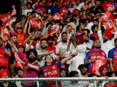 ਵਿਟਰਤੀ | ਫੁਟਬਾਲ ਦੇ ਰੋਮਾਂਚ, ਛਿੱਟੇ ਅਤੇ ਗਰਮੀਆਂ ਦੇ ਤੂਫਾਨ